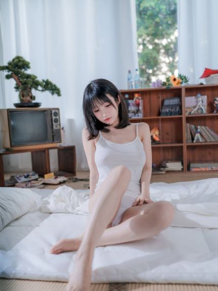 尤物精品视频一区二区三区_HD在线播放