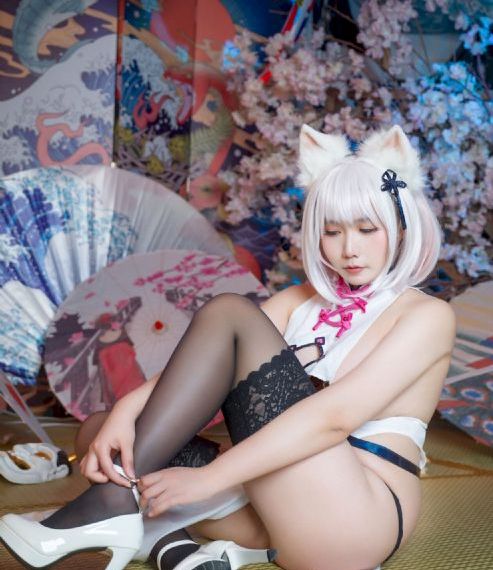 扒开女同学胸罩玩弄她的双乳_高清电影-免费完整版