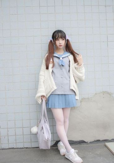 丝袜长美腿淫乱_DVD日韩电影在线