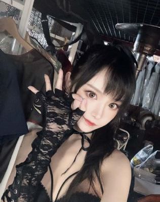 我身上两个奶被男人揉_HD电影在线看